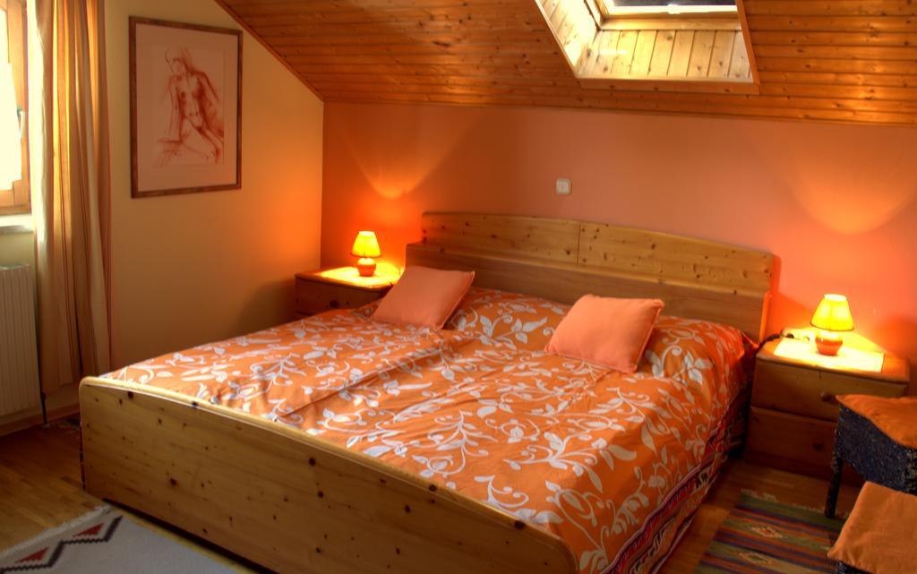 Ferienwohnung Galerie 7 Riegersdorf المظهر الخارجي الصورة